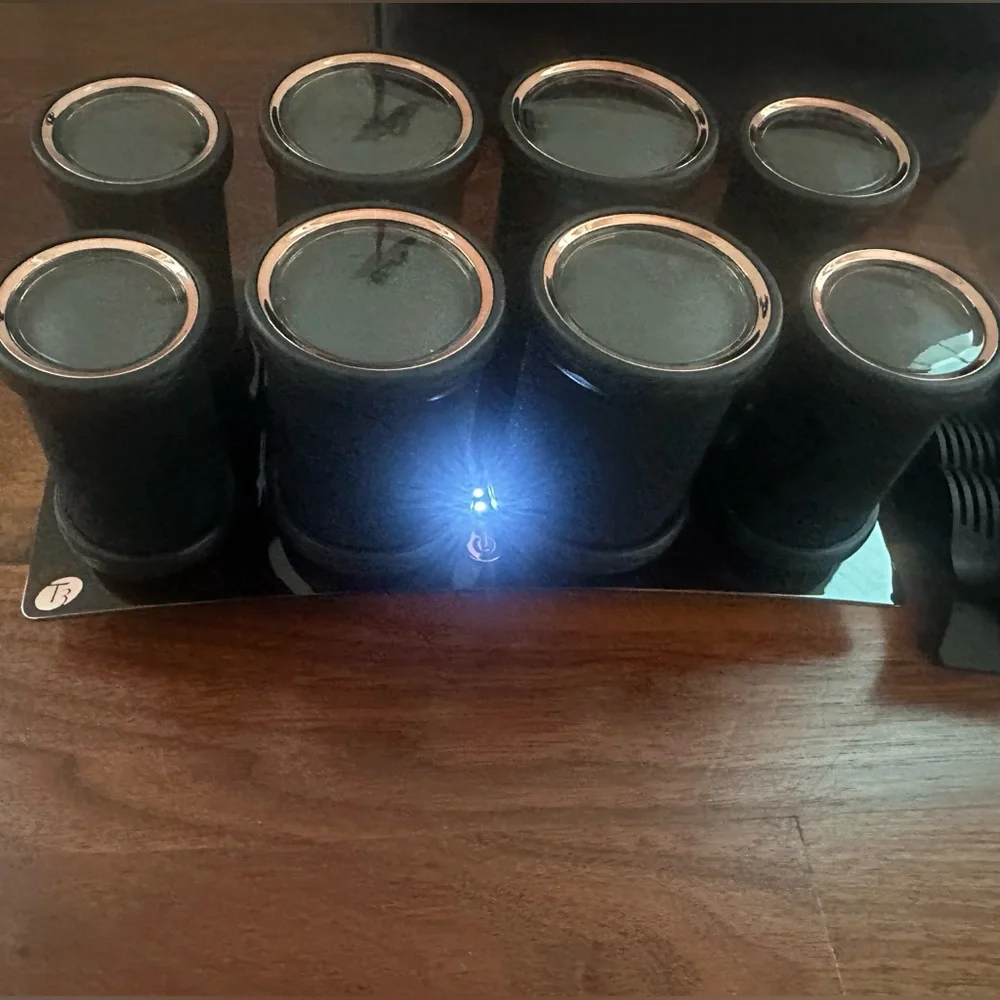 T3 Volumizing Hot Rollers LUXE and Travel Case - Picture 12 of 13
